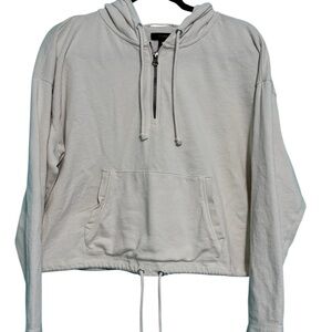J.Crew white cropped hoodie with drawstring waist and pockets. Size S